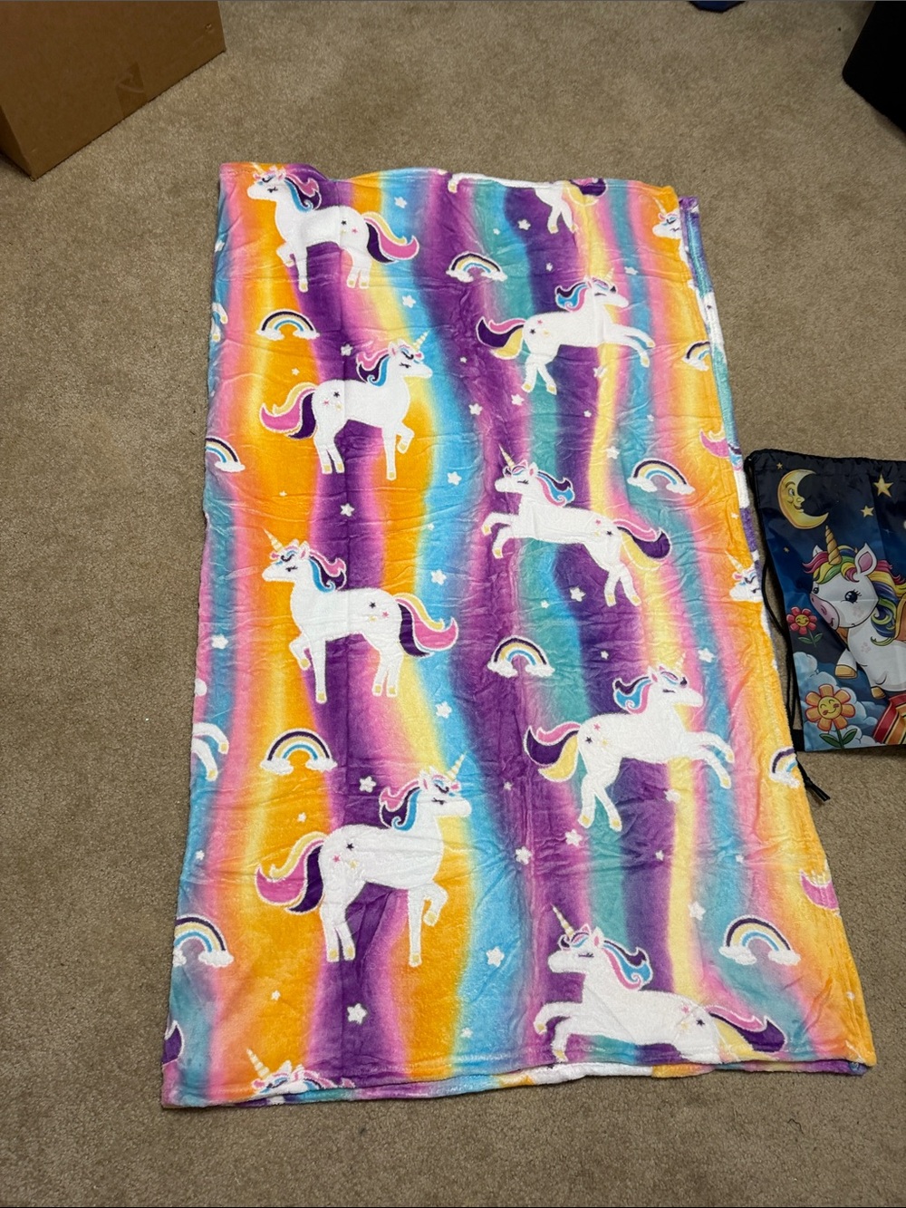 Unbranded Kids Unicorn Rainbow glow in dark Blanket - Multicolor